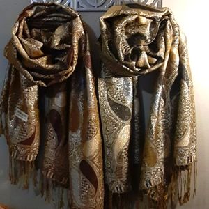 2 PASHMINA SCARVES